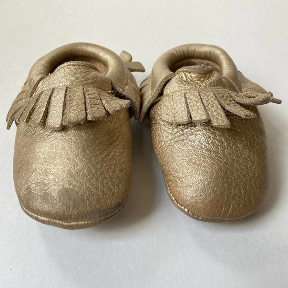 MOCCASIN Gold Leather Fringe Soft Sole 12-18 - Picture 4 of 10